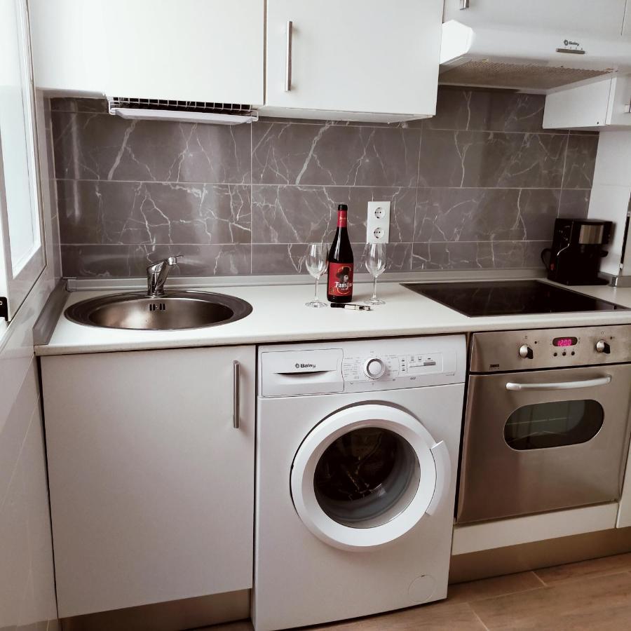 La Puerta Al Centro De Logrono Vino Crianza Y Desayuno Incluidos Appartement Buitenkant foto